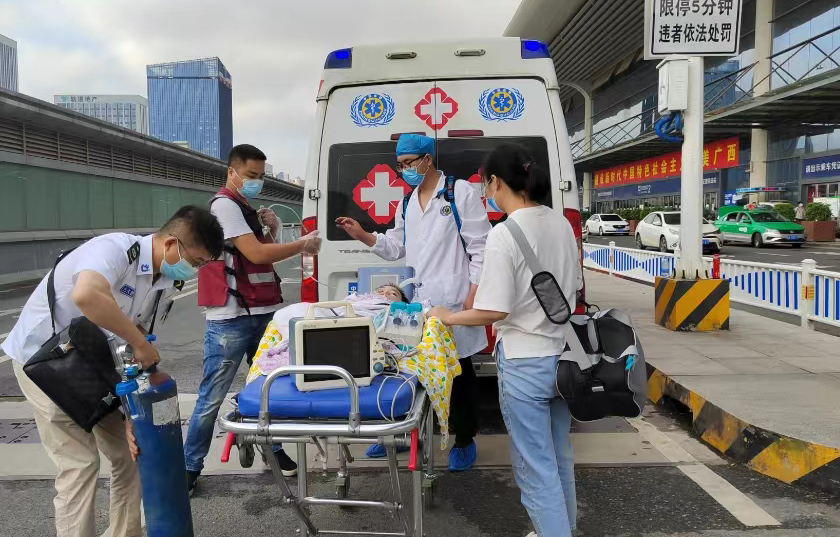 鲁甸县救护车出租公司