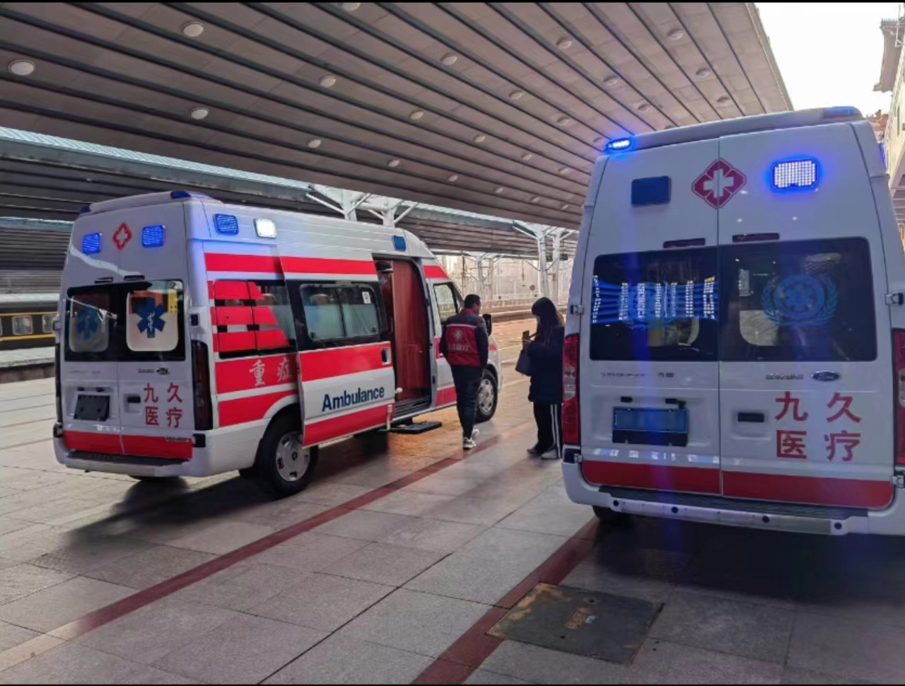 鲁甸县救护车长途转运